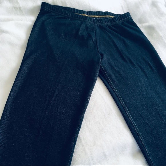 Jeans - Picture 2 of 3